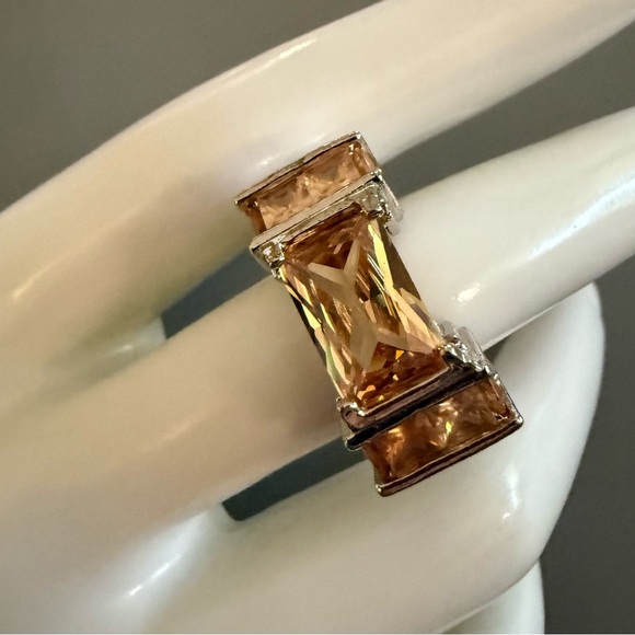 Sterling Silver Faux Morganite Statement Ring
Size 7 NWOT - Picture 7 of 7